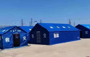 Tangshan Pengchen Outdoor đã tham gia sâu vào việc tiêu chuẩn hóa quy trình dựng lều cứu trợ thiên tai, xây dựng tuyến phòng thủ chất lượng vững chắc cho nguồn cung cấp khẩn cấp.